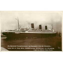 Bateaux Transport. Paquebot Transatlantique " ILE DE FRANCE "