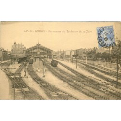 Trois cpa 62 ARRAS. Trains dans la Gare 1929, Cathédrale 1932 et Hôtel de Ville