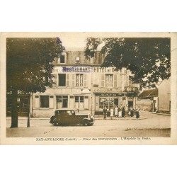 45 FAY-AUX-LOGES. Hôtel de la Poste Place des Marronniers 1950 voiture ancienne