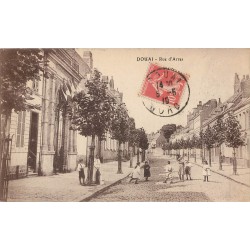 59 DOUAI. Animation rue d'Arras 1919