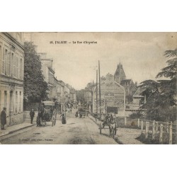 14 FALAISE. La Rue d'Argentan attelages avec tampon militaire 1917