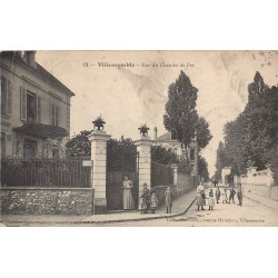 93 VILLEMOMBLE. Rue du Chemin de Fer et rue Joele 1906