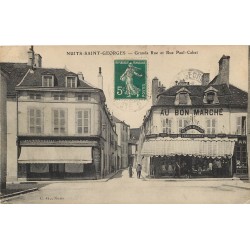 21 NUITS-SAINT-GEORGES. Pâtisserie et Au Bon Marché Grande rue et rue Paul-Cadet