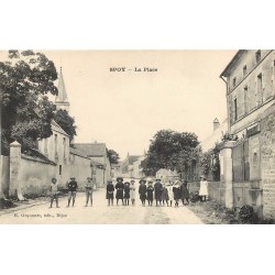 21 SPOY. Nombreux enfants sur la Place 1913