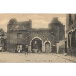 59 DOUAI. La Maison des Templiers bien animée