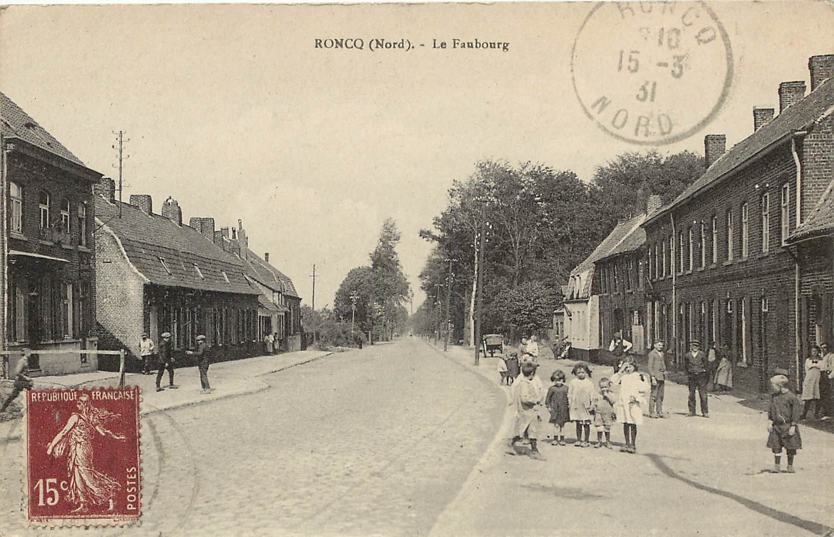 59 RONCQ. Le Faubourg avec de nombreux enfants 1931