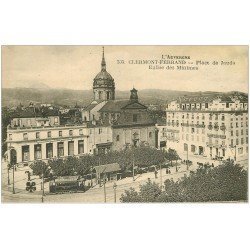 carte postale ancienne 63 CLERMONT-FERRAND. Eglise Place de Jaude et Crédit Lyonnais Grand Hôtel