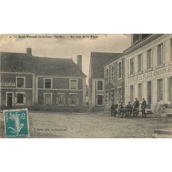 72 SAINT-VINCENT-DU-LOROUËR. Clients terrasse Hôtel Café de la Place Chiron 1911