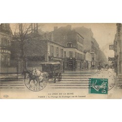 PARIS 15° Attelage Passage du Boulanger rue de Lourmel pendant la Crue de 1910