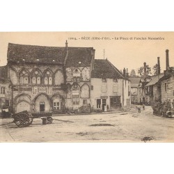 (21) BEZE. Epicerie Mercerie sur la Place et ancien Monastère ainsi Hôtel du Raisin d'Or