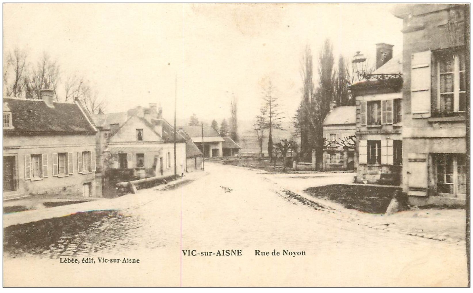 carte postale ancienne 02 VIC-SUR-AISNE. Route de Noyon