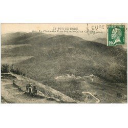 carte postale ancienne 63 COL DE CEYSSAT. Chaîne des Puys Sud 1926 animation