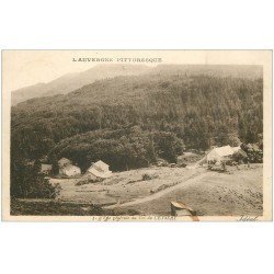 carte postale ancienne 63 COL DE CEYSSAT. Vue sur Chalets 1935