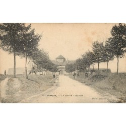 18 BOURGES. La Prison Centrale animation 1915