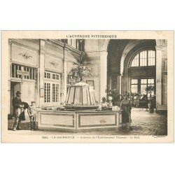 carte postale ancienne 63 LA BOURBOULE. Hall Etablissement Thermal 1931