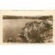 carte postale ancienne 63 LA ROCHE SERVIERE. Lac de Tazenat et Restaurant 1948