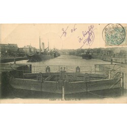 14 CAEN. La Bassin avec Navire "Saint-Rémy" et péniches devant l'Ecluse 1906