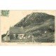 carte postale ancienne 63 LE MONT DORE. Buvette et Sommet du Capucin 1907 animation