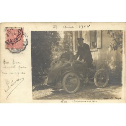 77 COUBERT. Voiturette motocyclette Bollé avec passager devant 1904 "Les écraseurs" cliché Legot