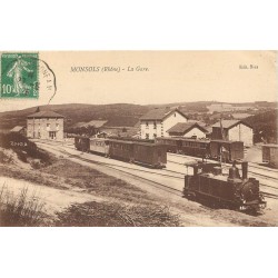 69 MONSOLS. Locomotive et Trains dans la Gare 1925