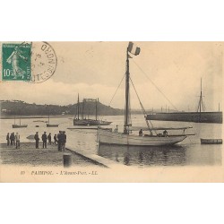22 PAIMPOL. Bateaux de Pêcheurs dans l'Avant-Port 1914
