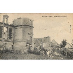 60 NAMPCEL. Le Château après la Guerre bien animé 1922