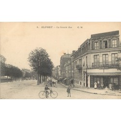 94 MAISONS ALFORT. La Grande Rue avec Café Bar du Pont 1916