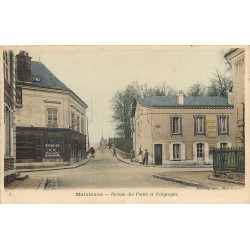 28 MAINTENON. Bureau des Postes et Télégraphe avec caviste 1906