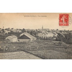 08 BOURG-FIDELE. Vue Générale avec enfants dans les Champs 1909