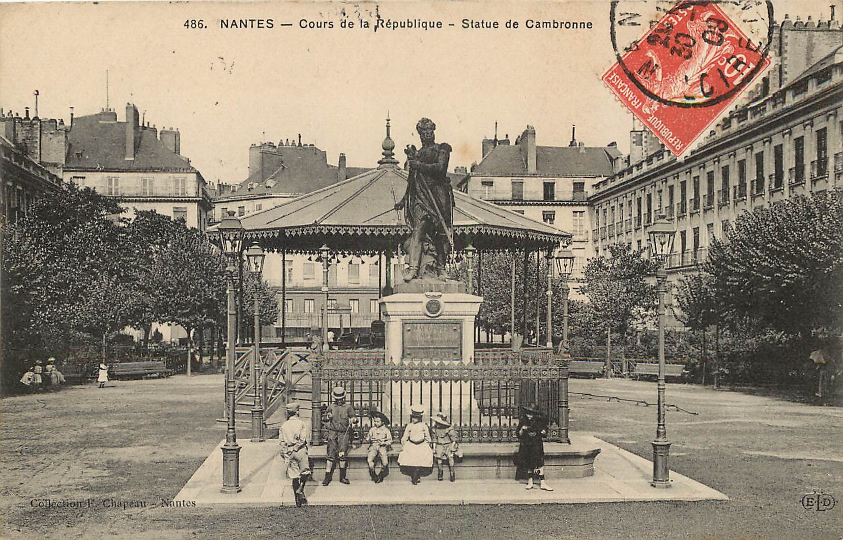 44 NANTES. Statue Cambronne Cours République et Casernes avenue Chanzy