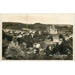 carte postale ancienne 63 NECTAIRE-LE-HAUT. Le Village 1936. Carte photo émaillographie