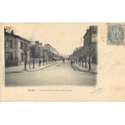 60 CREIL. Avenue de la Gare bien animée 1904