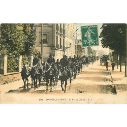 94 JOINVILLE-LE-PONT. Rue de Créteil 1907 Cavalerie Militaire.