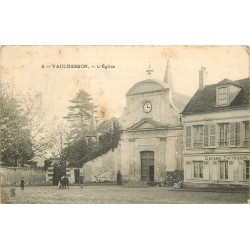 92 VAUCRESSON. L'Eglise avec inscription " Liberté Egalité Fraternité ! " 1914