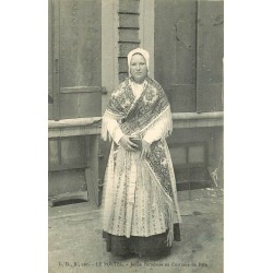 62 LE PORTEL. Jeune Porteloise en costume de Fête 1908
