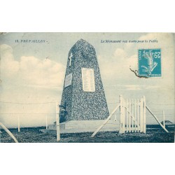 44 PREFAILLES. Monument aux Morts pour la Patrie