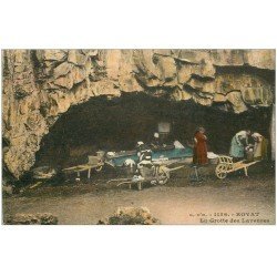 carte postale ancienne 63 ROYAT. Grotte des Laveuses en couleur