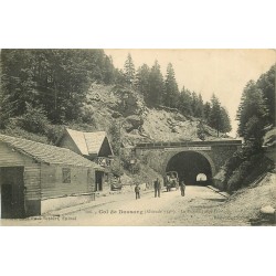 88 BUSSANG. Le Tunnel au Col avec Douaniers 1906