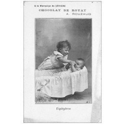 carte postale ancienne 63 ROYAT. L'Enfant Espiègle. Chocolat Rouzaud "" Marquise de Sévigné "" (dans l'état)