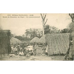 Guinée. Route de Konakry au Niger. Un caravanserail