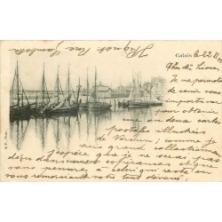 62 CALAIS. Bateaux de Pêche dans Bassin du Paradis 1901