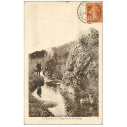 carte postale ancienne 63 SAINT-GERMAIN-L'HERM. Rocher Aiguille et Doulon 1933 animé
