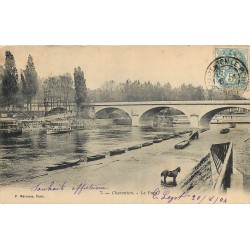 94 ALFORTVILLE CHARENTON. Le Pont avec Cheval et barques 1904