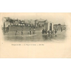 BOULOGNE SUR MER 62. Casino et cabines de bains roulantes sur la Plage