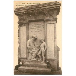 carte postale ancienne 63 SAINT-SAUVES. Monument aux Morts