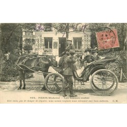 75 PARIS Moderne. Les Femmes cocher devant le Restaurant Chalet Croix Catelan 1907