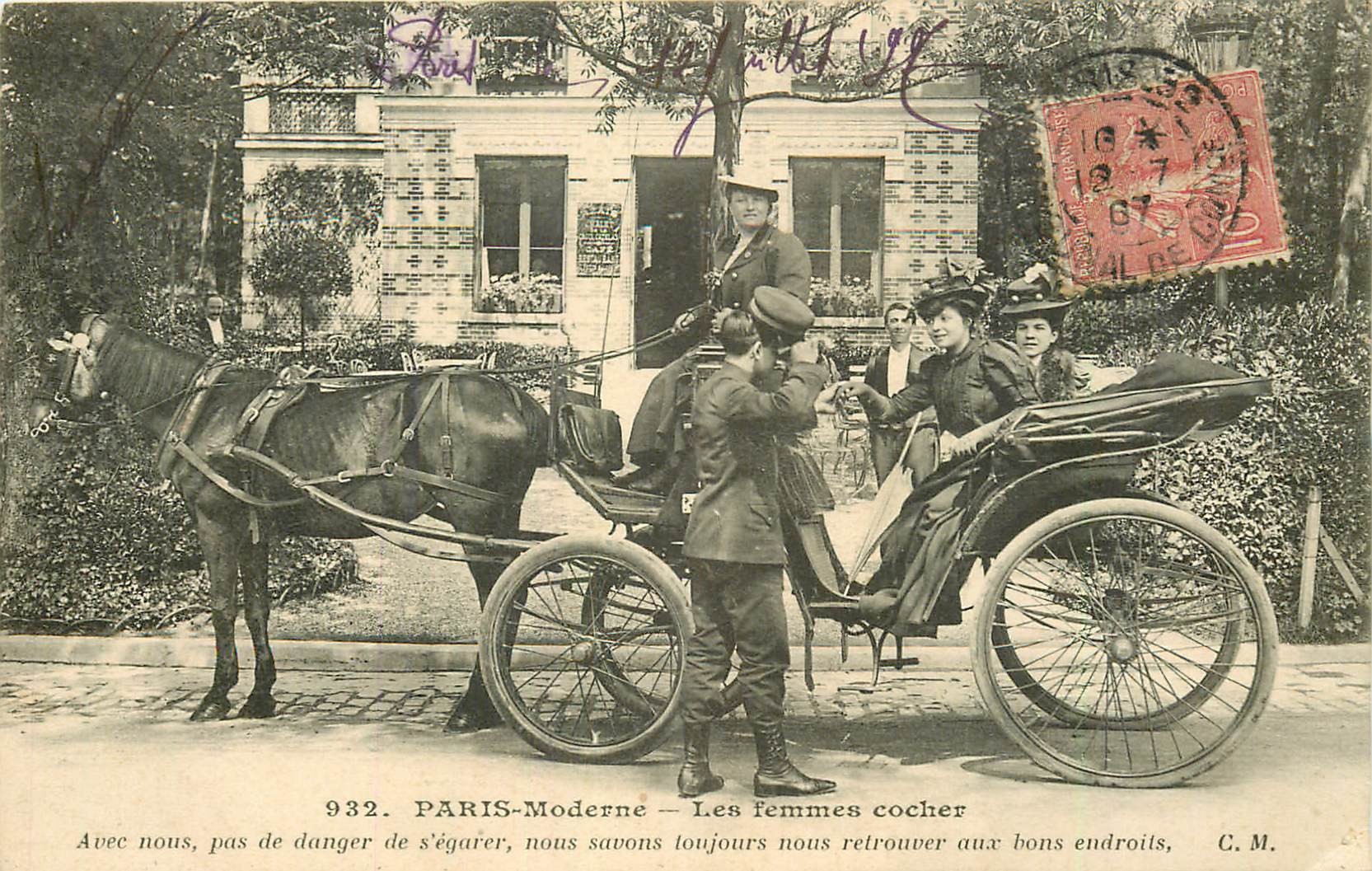 75 PARIS Moderne. Les Femmes cocher devant le Restaurant Chalet Croix Catelan 1907