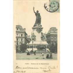 PARIS 10° Statue de la République avec ramasseur de crottes 1905