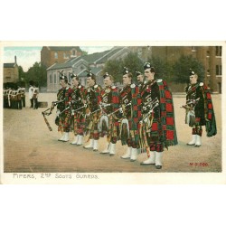 Militaria London. Pipers 2np Scots Guards