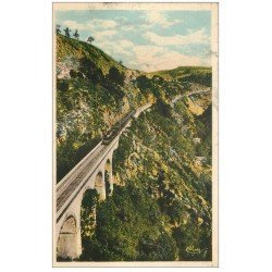 carte postale ancienne 63 VALLEE DE LA DUROILE. Train sur Viaduc de la Roche Noire